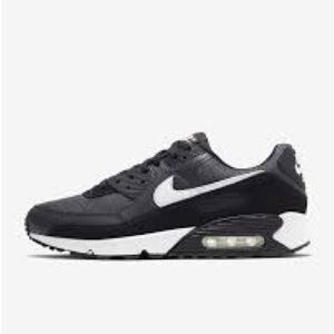 Nike Airmax 90 black and white size 10